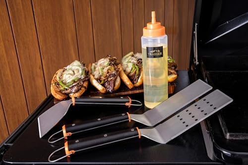 Traeger Grills Flat Top Grill Essentials Kit – 2 Spatulas, Scraper & Squeeze Bottle | Complete Griddle Tool Set for Smash Burgers, Frying & More - Image 2