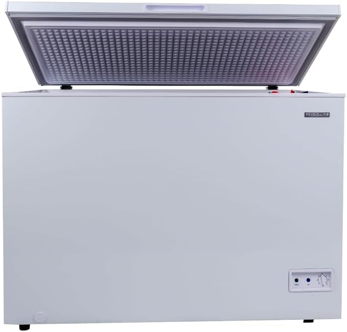 FRIGIDAIRE 10 Cubic Foot Chest Freezer, 10 cu ft, White