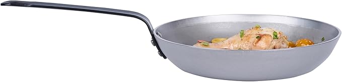 Restaurantware Fry Pan 1 Pack of 8.6 Inches Carbon Steel Non-Stick Searing Pan With Ergonomic Handle Silver For Sauteing and Omelets