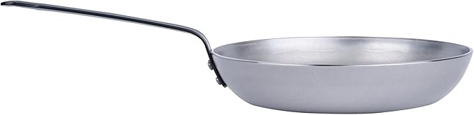 Restaurantware Fry Pan 1 Pack of 9.4 Inches Carbon Steel Non-Stick Searing Pan With Ergonomic Handle Silver For Sauteing and Omelets