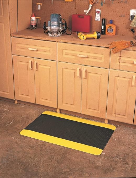 Wearwell Diamond-Plate SpongeCote Mat - Black/Yellow. Anti-Fatigue Workstation Mat. 3' W x 5' L x 9/16" Thickness. Nitricell Sponge. Safety Beveled Edge. For Industrial Use (415.916x3x5BYL)