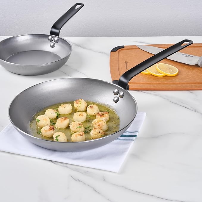 Restaurantware Fry Pan 1 Pack of 11 Inches Carbon Steel Non-Stick Searing Pan With Ergonomic Handle Silver For Sauteing and Omelets