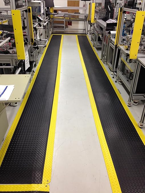 Wearwell Diamond-Plate SpongeCote Mat - Black/Yellow. Anti-Fatigue Workstation Mat. 3' W x 5' L x 9/16" Thickness. Nitricell Sponge. Safety Beveled Edge. For Industrial Use (415.916x3x5BYL)