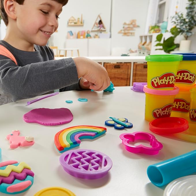 Play-Doh Holiday Set of Tools, 43 Accessories & 10 Modeling Compound Colors, Kids Toys, Holiday Arts and Crafts for Kids 3+ (Amazon Exclusive)