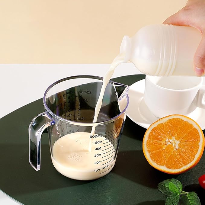 Mobestech Plastic Measuring Cup 600ml Liquid Measuring Container with Scale for Kitchen and Hairdressing Use