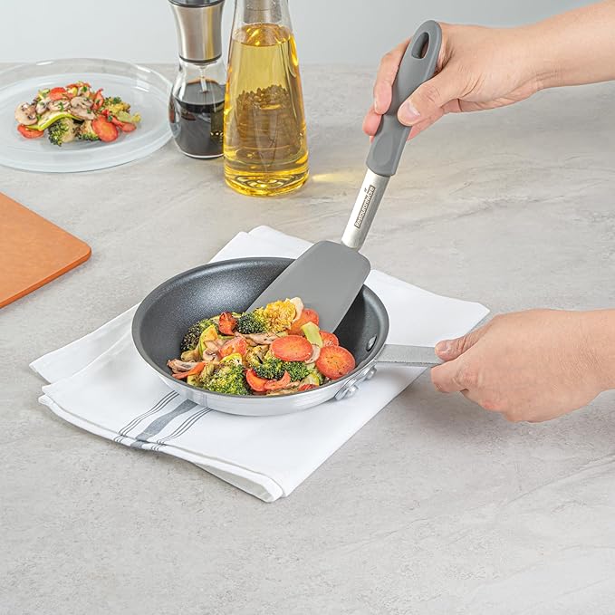 Restaurantware-Met Lux 7 Inch Fry Pan, 1 No-Stick Frying Pan - Induction-Ready, Triple-Riveted, Black Aluminum Cooking Skillet, Durable, For Searing, Sautéing, And Browning Food