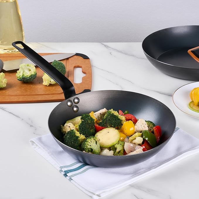 Restaurantware-Met Lux 10 Inch Fry Pans, 6 Lightweight Frying Pans - Induction-Ready, Triple-Riveted, Black Carbon Steel Cooking Skillets, Durable, For Searing, Sauteing, And Browning Food