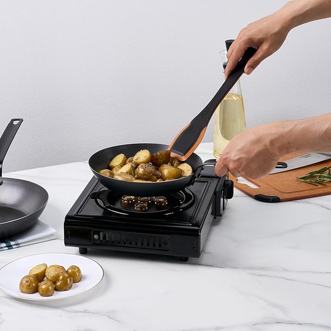 Restaurantware-Met Lux 9 Inch Fry Pan, 1 Lightweight Frying Pan - Induction-Ready, Triple-Riveted, Black Carbon Steel Cooking Skillet, Durable, For Searing, Sauteing, And Browning Food