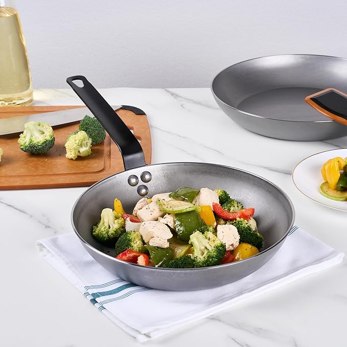 Restaurantware Fry Pan 1 Pack of 10.2 Inches Carbon Steel Non-Stick Searing Pan With Ergonomic Handle Silver For Sauteing and Omelets